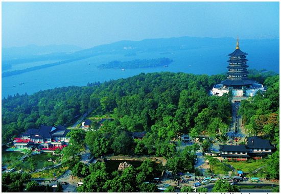 《浙商》杂志封面人物秀|胡晨风:从“贵客”到“贵人”